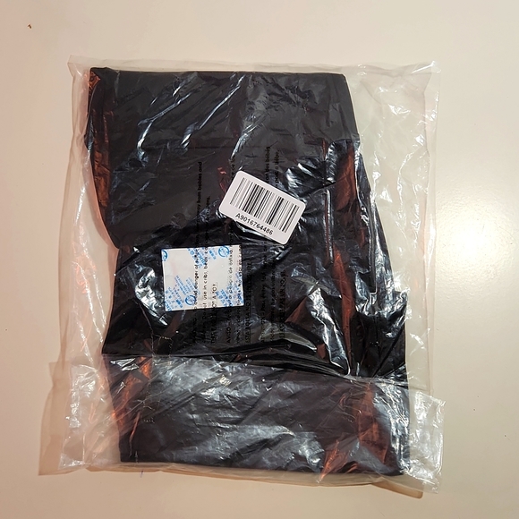 ❤️NWT VINTAGE TORRID BERMUDA BIKE SHORT - LACE SIDE INSET - 9" INSEAM  PLUS SIZE - Picture 5 of 10